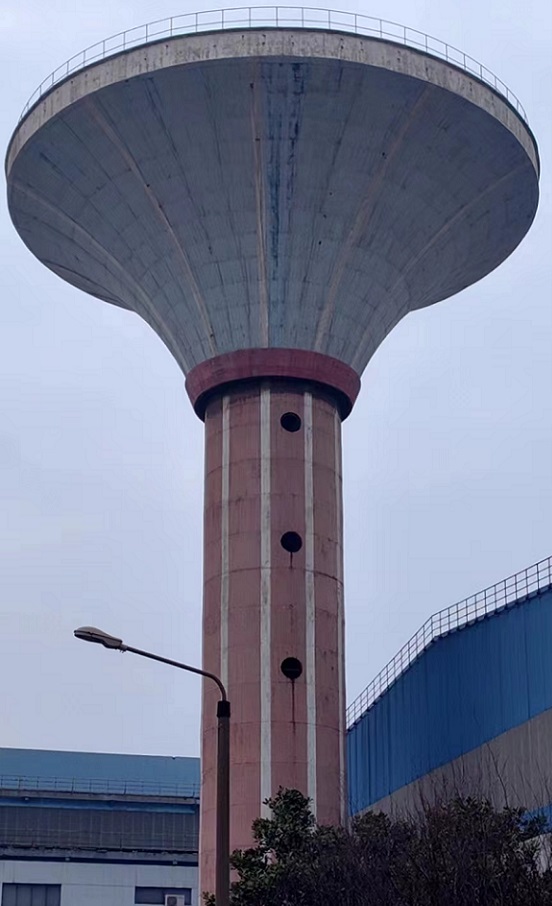水塔拆除公司：專業(yè)防護措施，確保施工的安全可控