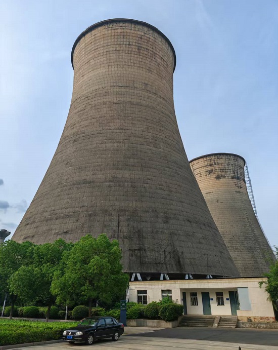 冷卻塔拆除——專業(yè)之道與安全保障措施